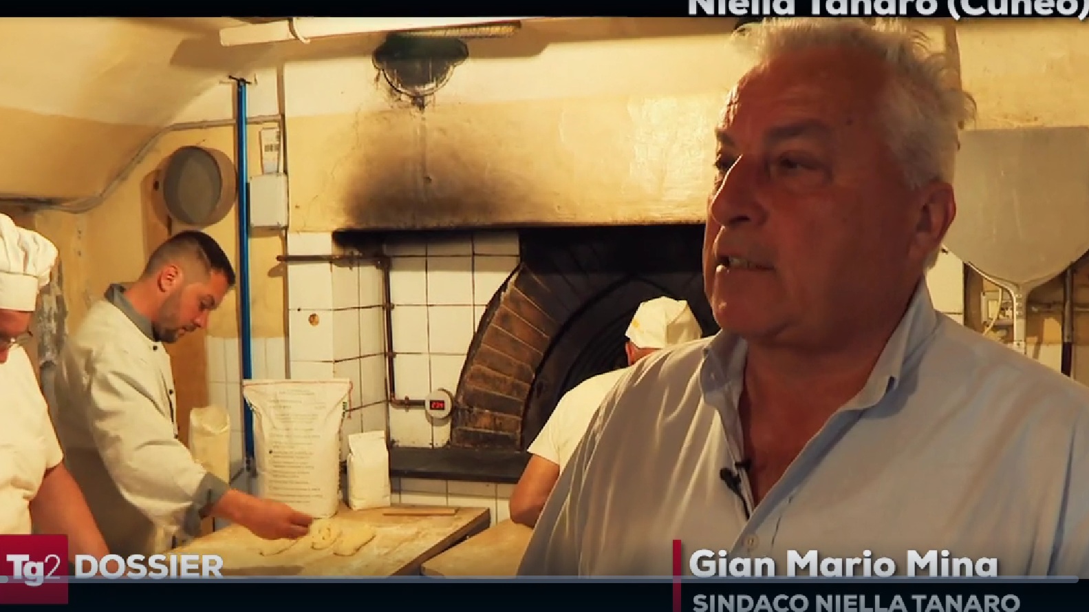 Mina a tg2 dossier 1760903575533