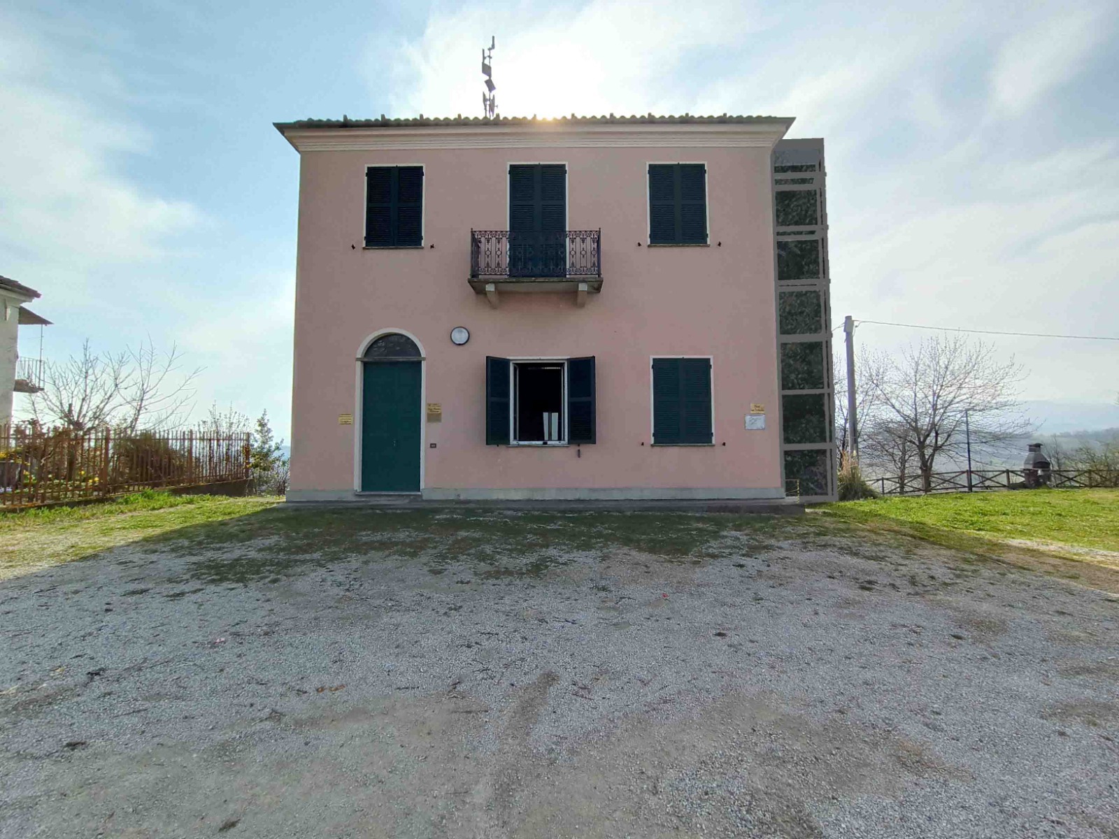 PROVINCIA GRANDA - I locali comunali a San Teobaldo