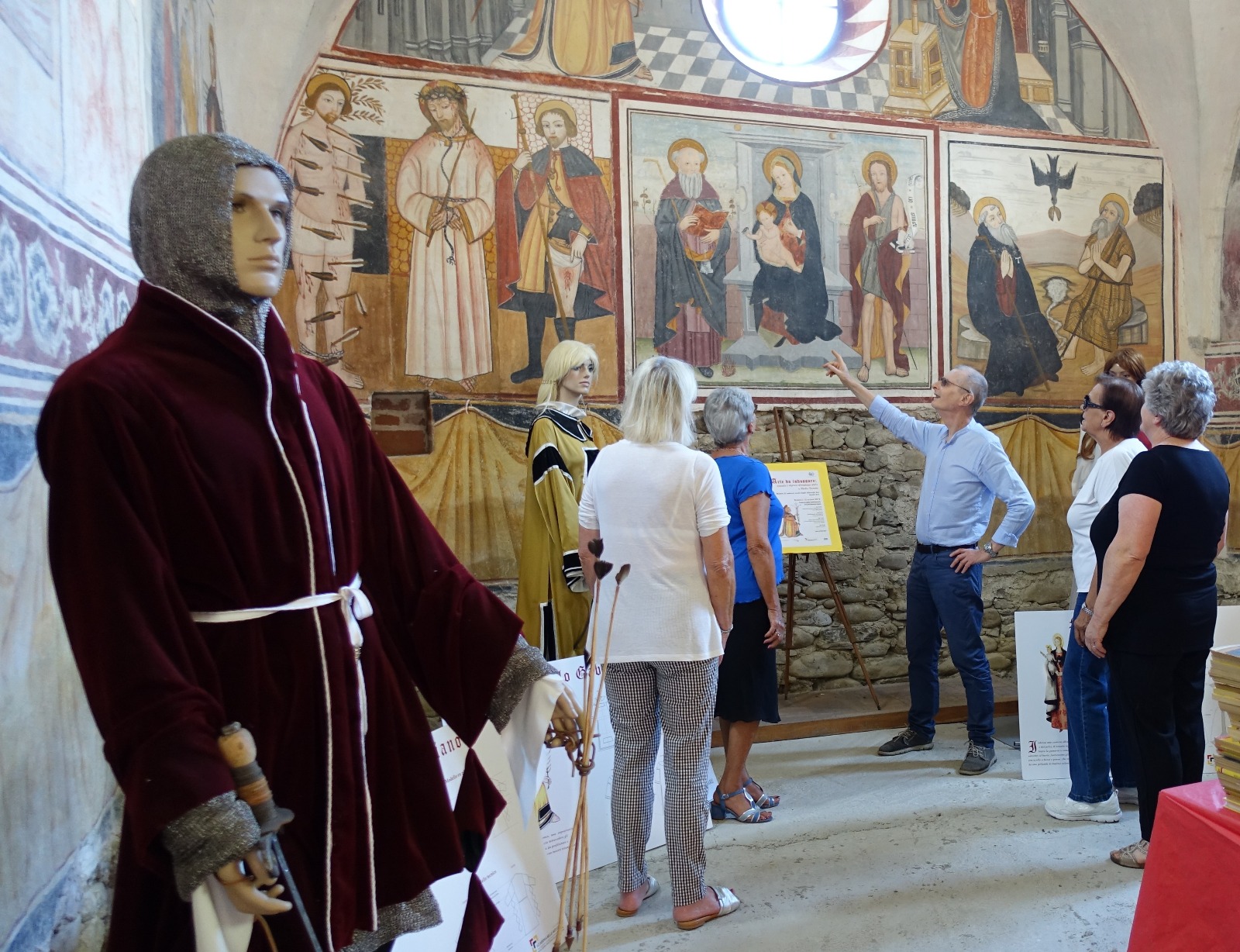 PROVINCIA GRANDA - Una visita guidata nella Confraternita di Sant'Antonio