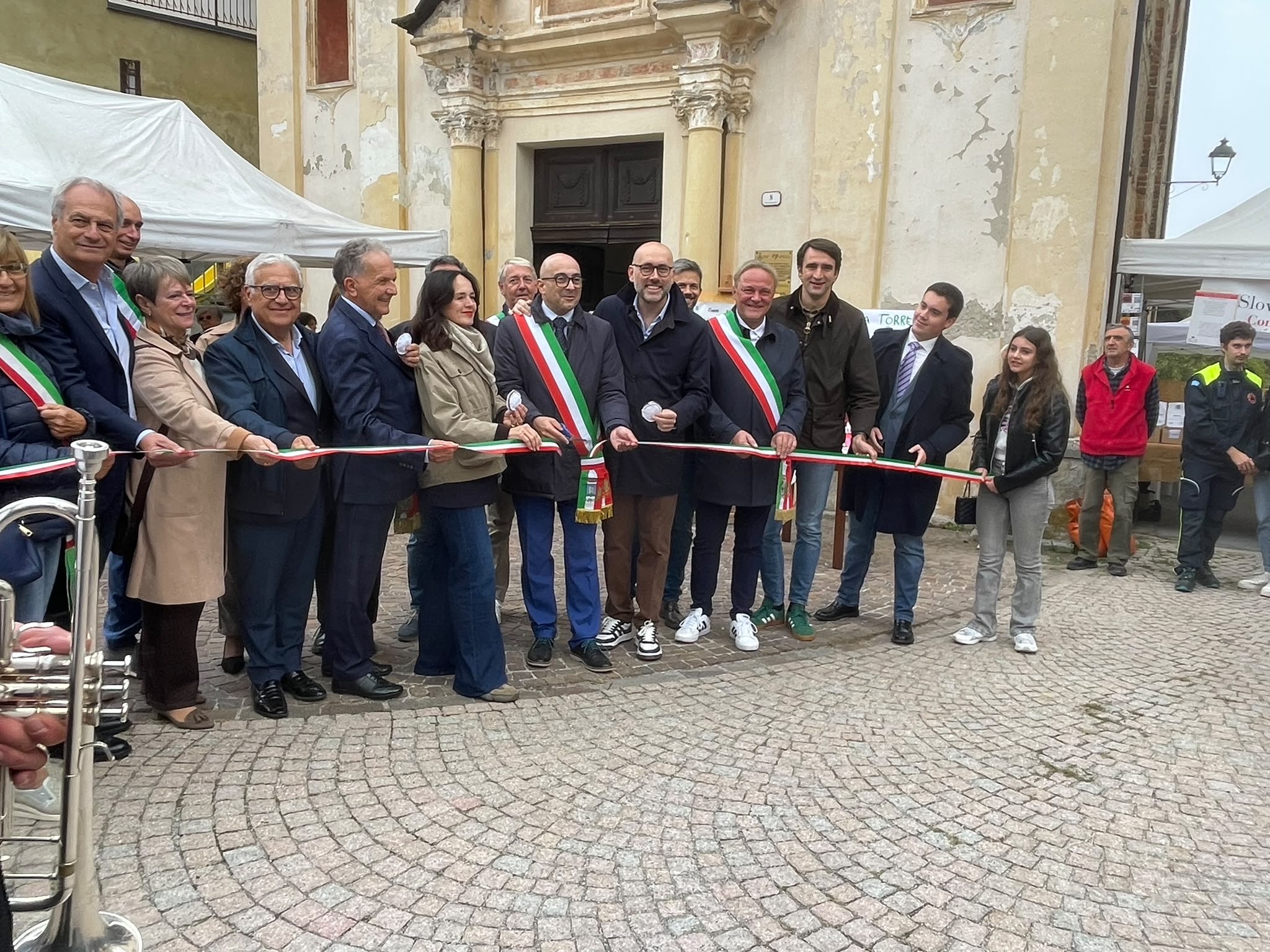 PROVINCIA GRANDA - Il taglio del nastro dell'evento