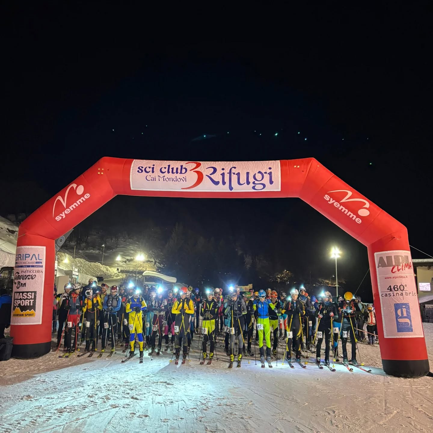 partenza vertical skialp prato nevoso