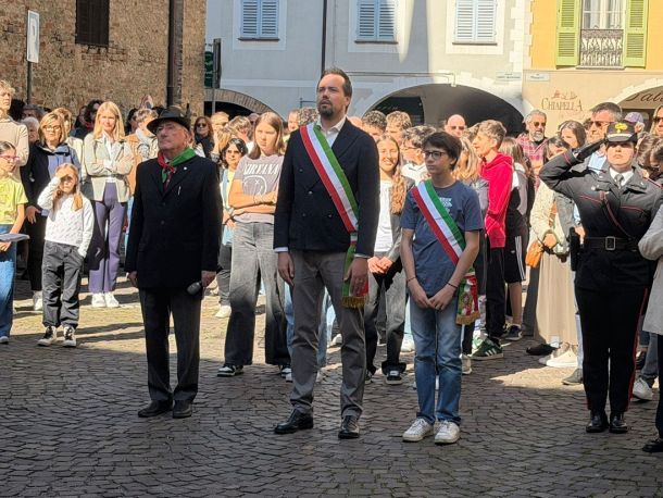 Carrù autorità 25 aprile