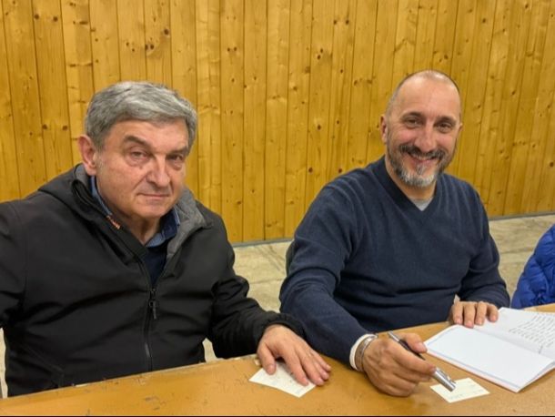 PROVINCIA GRANDA - Enzo Ornato durante l'assemblea della Pro Loco di Carrù di giovedì sera