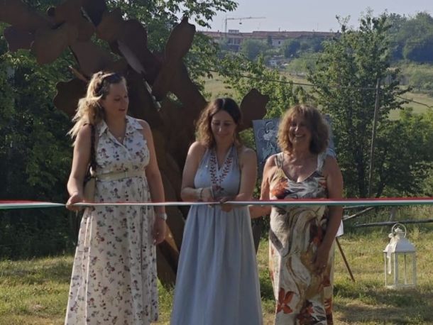 PROVINCIA GRANDA - Il taglio del nastro con l'artista