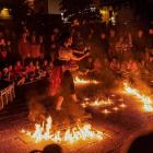 Al presepe vivente di Torre Mondov&igrave; anche lo spettacolo &ldquo;Fiamme di carta&rdquo;