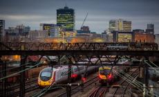 Labour promises to renationalise English railways