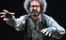 Simone Cristicchi al Baretti d Mondovì: c’è “Esodo”, dedicato all’Istria del 1947