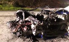 Carrù: incidente stradale, cinque giovani escono dall’auto prima che s’incendi