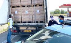 Mondovì, A6 Torino -Savona: la Stradale sequestra tir con 33 bancali di prodotti dolciari