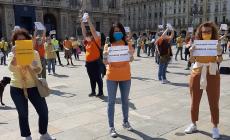 Le agenzie di viaggio protestano di fronte al palazzo della Regione: «Una categoria in ginocchio, ma che vale il 13% del Pil nazionale – Vogliamo aiuti concreti»