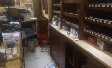 A tre giorni dalla riapertura, furto nel bar-tabaccheria di due sorelle di Somano