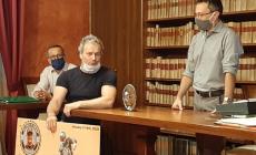 Riconoscimento al pilota  Nicola Dutto durante il consiglio comunale di Beinette 