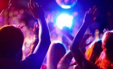Misure anti covid: altri 10 giorni mascherine all'aperto e discoteche chiuse