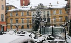 Il 2021 inizia con la neve: alcuni scatti nel centro storico di Mondovì
