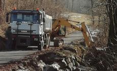 Niella, partiti i lavori di ripristino in strada dei Castagneti