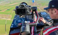 A Mondovì Joe T. Vannelli stupisce con il mix di musica e mongolfiere