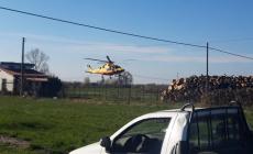 Si ferisce con il flessibile nel cortile di casa: piozzese trasportato al Santa Croce di Cuneo in elicottero