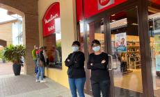 «Chiudiamo per poter riaprire nei week-end», la protesta anche a Mondovicino
