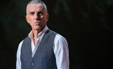 Torna il teatro a Mondovì, in versione estiva, dal 6 luglio in piazza D’Armi. Sul palco Lella Costa, Marco Paolini, Paolo Rossi, Federico Bufffa, Peppe Servillo, Elio