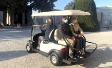 Nuovo servizio di cortesia al cimitero urbano: mini car elettrica sperimentale