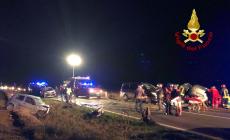 Incidente a Castelletto Stura: muore giovane di 24 anni nello scontro fra due auto e un van 
