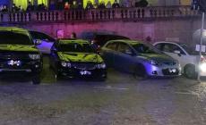 Mondovì, secondo giorno di ztl e isola pedonale nel rione alto: le auto tornano a fare “Far West” sulla piazza. Violazioni punite da Polizia Locale e Carabinieri