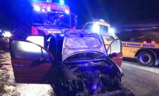 Vicoforte: auto in fiamme al bivio delle Olle