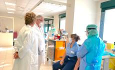 Sanità in affanno nella “Granda” contro l’ondata Omicron. La nostra INTERVISTA a Claudio Blengini, vice presidente Ordine dei Medici: «Deliberate 53 sospensioni di colleghi non in regola con l’obbligo vaccinale»