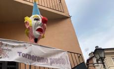 "Look up" per le vie del centro a caccia del "carnevale non carnevale" di Mondovì