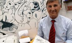 Mondovì: il bigliettaio-artista Carlo Langhetti va in pensione