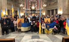 Santuario di Vicoforte: ucraini in preghiera nella basilica monregalese per invocare la pace 