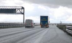 Pioggia e grandine sulla A6 Torino - Savona: strada "imbiancata"