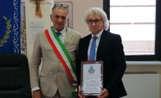 VIDEO - Clavesana, la consegna dell'Aratro d'Oro 2022 al geometra Fabio Manfredi