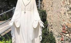 Miroglio: riparati i danni dei vandali alla statua dell’Immacolata