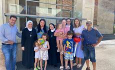 A Villanova due famiglie ucraine, ospiti delle Suore missionarie della Passione