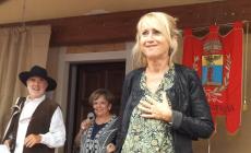 L’arrivo di Luciana Littizzetto sul palco di Frabosa Soprana