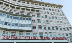 Bimbo ferito nell’incidente a Dogliani: le condizioni restano gravi