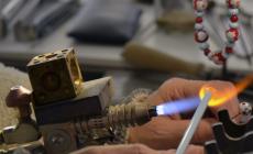 “La magia del fuoco”, omaggio alla lavorazione del vetro a Chiusa Pesio
