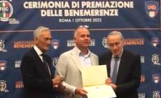 Clavesana: il ds del Carrù Calcio Livio Ballauri premiato a Roma per i vent'anni di attività da dirigente