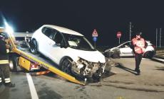 Mondovì: scontro tra due auto in via Torino, tre feriti