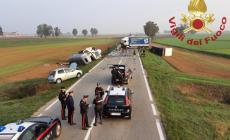 Incidente stradale sulla "Reale": coinvolti due mezzi pesanti e due auto, grave una donna