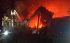 Cortemilia: in fiamme deposito di nocciole 