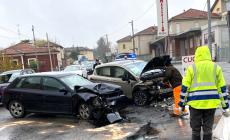 Mondovì, scontro tra due auto in via delle Langhe: un ferito

