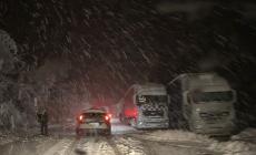 Statale 28 bloccata dalla neve nel tratto tra Nucetto e Ceva