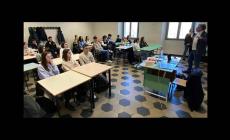 Licei di Mondovì: mattinata di confronto con professioni, arti e passioni. Gli studenti e le attività in “cogestione”. Per il giornalismo c’era “Provincia granda”