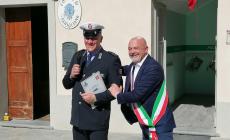 VIDEO - La consegna del nastrino Covid-19 della Regione all'Ispettore Capo della Polizia Locale di Farigliano Elio Chiappa 