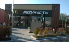 McDonald’s Mondovì cerca 12 persone per rafforzare il suo team. Selezioni l 19 aprile, in piazza Ellero. Pubblichiamo il link per registrarsi.