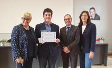 Elia, studente del “Giolitti-Bellisario-Paire”, primo, in Italia, del premio “Giovani e Filosofia”