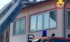 Frabosa Sottana: a fuoco il tetto di una casa, intervento dei vigili del fuoco

