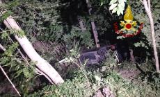 Auto in una scarpata a Pamparato: tre feriti 